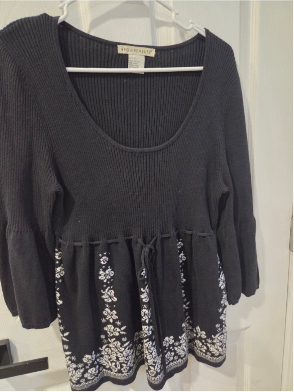 Women's Requirements Black & White Floral Knit Blouse Size L